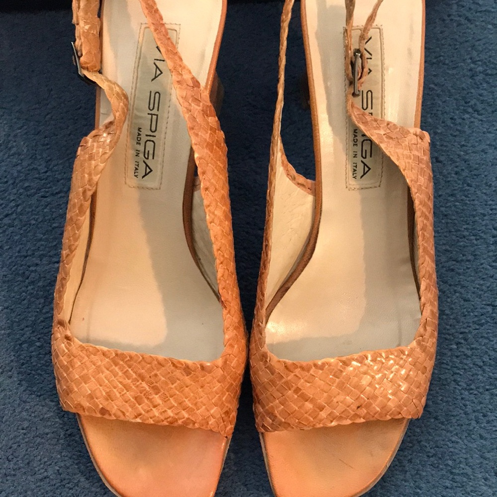 Via Spiga Sling Back Camel Heels. Womens Size 9.5